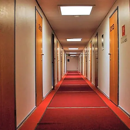 Turistihovi 3* Kouvola